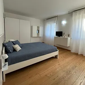 la-casina-la-spezia.hotelitalianriviera.com/