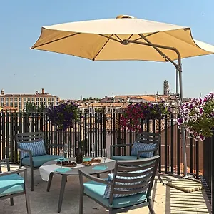 ca-venar.hotelslidodijesolo.com/
