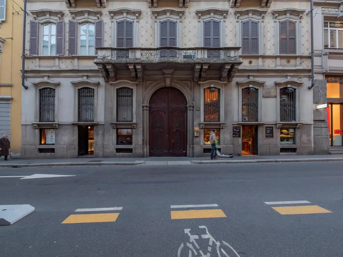 Duomo Home And Downtown Milano Italia